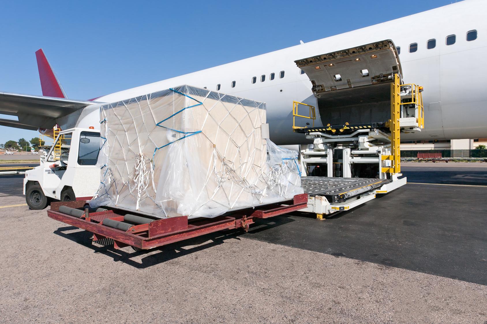 Consignments via the cold chain, distribution of pharmaceutical products via the cold chain, insulated shipping packaging solutions for transporting pharmaceutical products